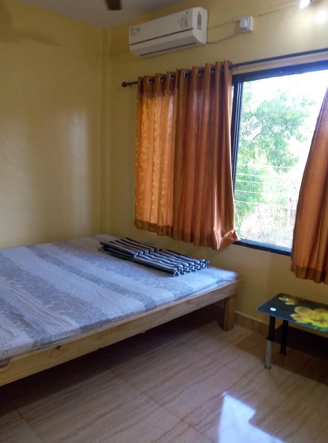 Om Shree Bed And Breakfast Harihareshwar Exterior photo